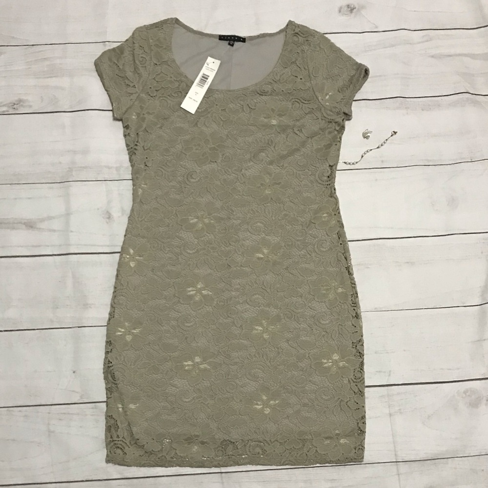 LACE DRESS